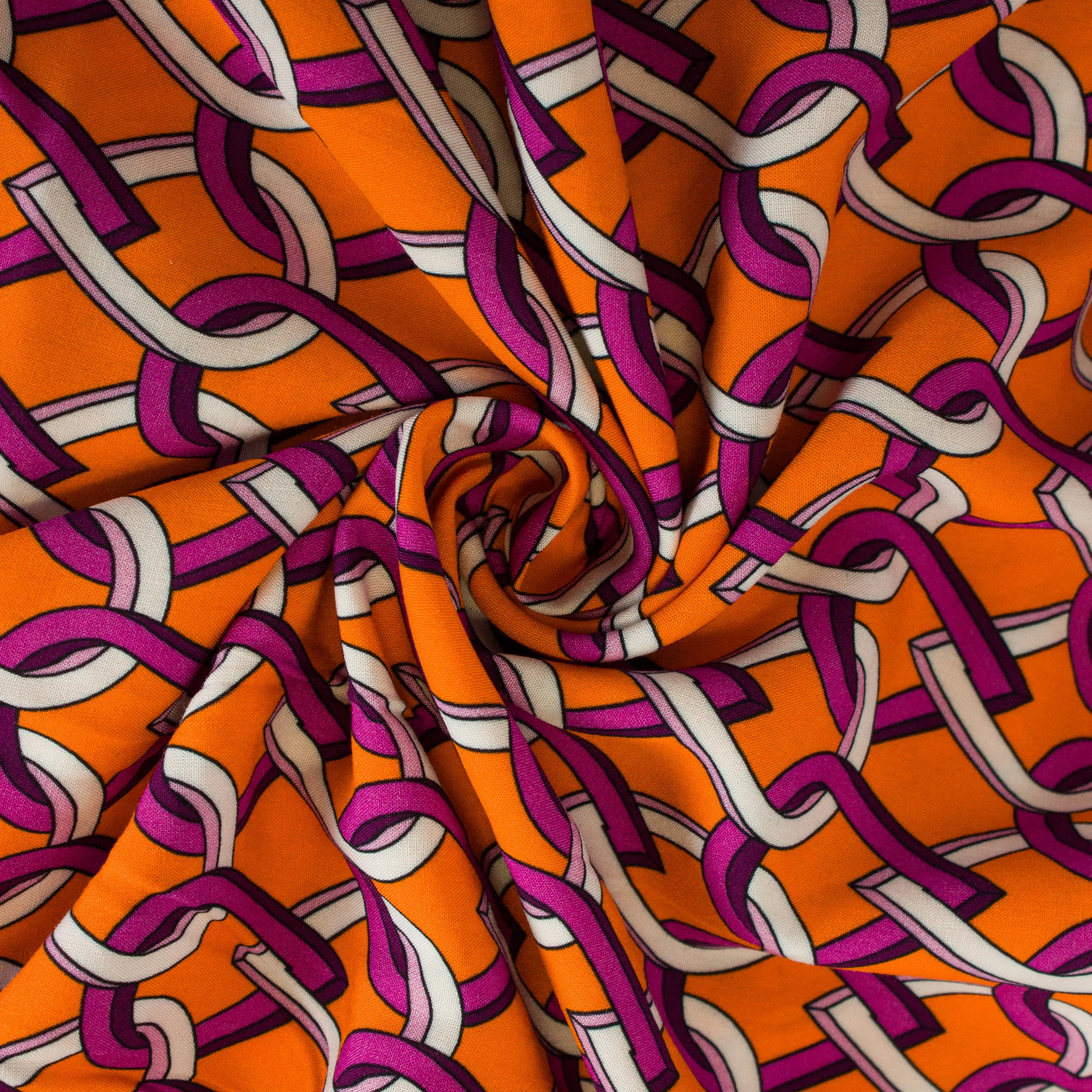 Viscose oranje met paars-wit kettingpatroon